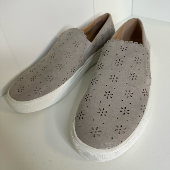LOFT Shoes - NWOT LOFT Slip on Sneaker Shoe